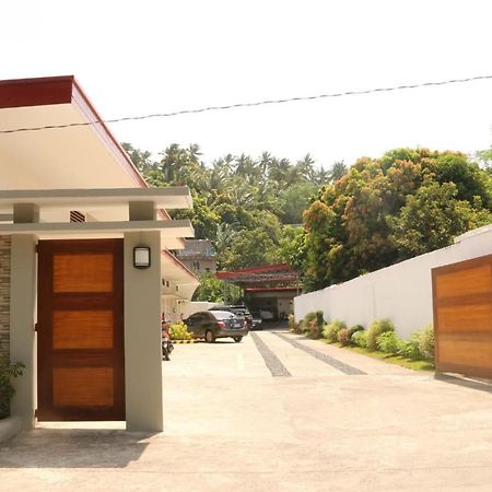 Alinchlo Hotel Legazpi Luaran gambar