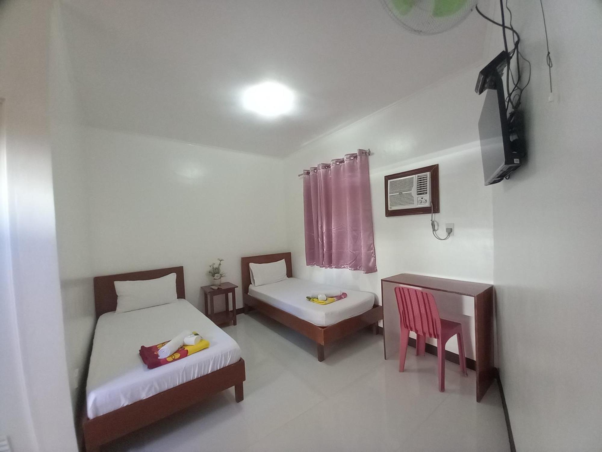 Alinchlo Hotel Legazpi Bilik gambar