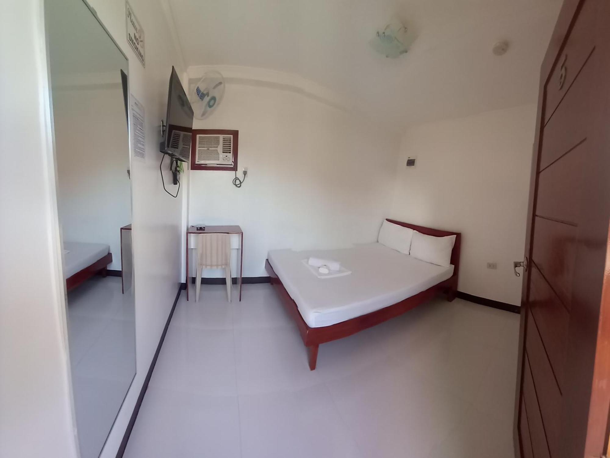 Alinchlo Hotel Legazpi Bilik gambar